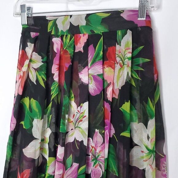 Nick Nora Floral Pleated Wrap Skirt S M Black Shear Tropical Resort Hawaiian - Picture 2 of 4